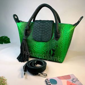 Tas Longcem Hijau: Tas Kualitas Tinggi & Desain Modern