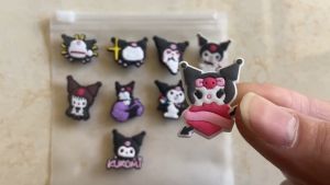 10 Pcs Of Purple Series Shoe Flowers Cute Cartoon Patterns Three-Dimensional Perforated Shoe Buckles Pvc Soft Rubber Creative Perforated Shoe Laces Accessories Beach Bags Hair Clips Phone Cases Accessories