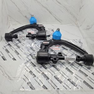 UPPER ARM KOMPLIT ASSY KANAN KIRI TOYOTA HIACE COMMUTER 1 SET