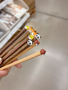 Cartoon Wooden Chopsticks Unpainted Animal Design for Toddlers Kindergarten Childrens Tableware Practice Chopsticks 18cm