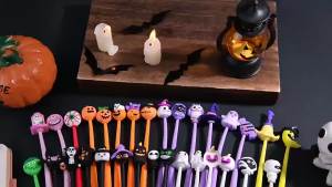 Miniso | Bộ Văn Phòng Phẩm Halloween Dành Cho Học Sinh Sổ Tay Dễ Thương Và Dụng Cụ Viết Đồ Dùng Anime Quà Tặng Giáng Sinh Tinh Tế Cho Bé Trai Và Bé Gái