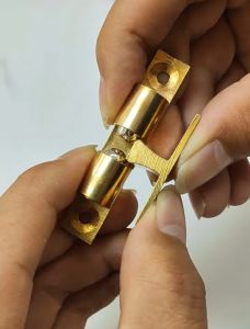 01 Chốt bi giữ cánh cửa tủ bằng hợp kim đồng có điều chỉnh độ chặt nhiều cỡ cho khách lựa chọn