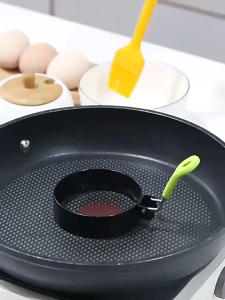 4 in 1 Premium Non Stick Egg Mould Set Easy Breakfast Maker Kitchen Must Have et Acuan Telur Premium Non Stick高级不粘锅煎蛋模具