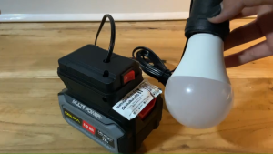 ไฟสำหรับแบต Osuka Dewalt Makita Milwaukee // M