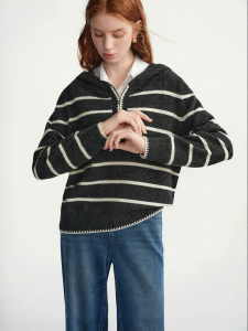 DUSHU | Slim Fit Hooded Sweater