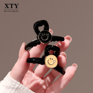 คลิปหนีบผมรูปหัวใจสไตล์เกาหลี คลิปหนีบผมครึ่งหัวสไตล์เกาหลี ทรงหน้าม้า หัวเข็มขัดตกแต่งผม สไตล์เกาหลี ทรงสั้น ฤดูใบไม้ผลิและฤดูร้อน 2025