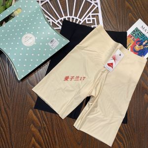 Boxed High Waist Seamless Ice Silk Bottoming Shorts Womens No Roll Edge Ladies Short Pants Not Visible under Clothes