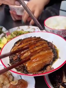Instant Ready-to-Eat Pork with Dried Vegetable Preserved Meat Pre-cooked Dish