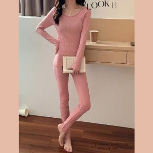 QXshop ใหม่มากแม่ 🪐ชุดเซ็ทสวยๆ ชุดเซ็ต 2 ชิ้น แขนยาวขายาว ดีเทลสวยน่ารักใส่สบาย ใส่ออกกำลังกายชิลๆ เหมาะกับวันสบายๆ มี 4 สี ให้เลือก