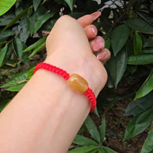 Q1630 Vòng lu thống Thạch Anh Tóc Vàng tết handmade cho Thổ và Kim - Phong Thuỷ TUDO P
