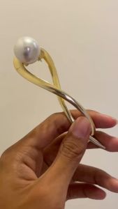 กิ๊บติดผมประดับมุกสวยเรียบหรูดูแพง สไตล์เกาหลีเหมาะสำหรับแมทช์ได้ทุกลุค