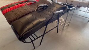 เตียงสระผมถูกๆ    เตียงสระผมรุ่นยาวขาอบสีดำ+อ่างสระ+ท่อน้ำทิ้ง+สะดืออ่าง+ขาอ่างอลูมิเนียมครบชุด    มีที่วางแขน    เตียงร้านเสริมสวย  โรงงานมาเอง  เลือกสีเลือกแบบเบาะทักแชท