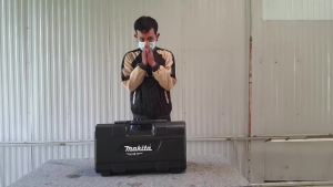 กบไสไม้ไฟฟ้า ขนาดหน้ากว้าง 3นิ้ว ไสไม้ลึก 0 - 3มิล กำลัง 750วัตต์ MAKITA รุ่น M1100KX1B (รับประกัน 1ปี)