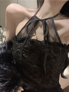 SLIM FIT แขวนคอลูกไม้แขนกุดผู้หญิงสั้นรูปปั้นเสื้อผ้าสําหรับ 25-29 วันเกิด PARTY สีทึบ Triacetate เส้นใยวัสดุ