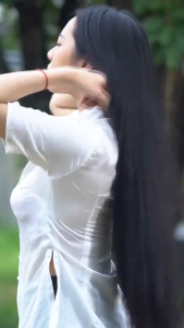 Dầu Gội Thảo Dược NamNung Xanh Lá - Xanh Dương: Giải Pháp Hoàn Hảo Cho Tóc Chắc Khỏe Giảm Gãy Rụng