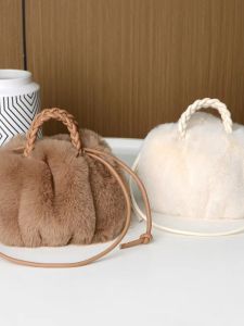 Cute Pumpkin Plush Bag Single Shoulder Cloudlike Autumn Winter Ladies Handbag Fashionable Crossbody Bag for Women