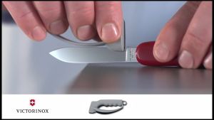 Victorinox ที่ลับมีดพก ที่ลับมีด ที่ลับมีดขนาดพกพา ที่ลับมีดขนาดเล็ก ที่ลับมีดคมๆ / มีดพับ มีดพก มีดเล็ก / มีดสั้นพกพา มีดสแตนเลส Swiss Army Knives - Knife Sharpener Small - Sharpy ( 7.8714 )