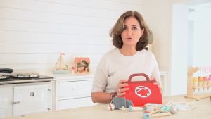 Tender Leaf Toys ของเล่นไม้ ของเล่นบทบาทสมมติ ชุดกระเป๋าคุณหมอ Doctors Bag