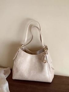 CHIO‘2ND | Vivid Design Large Capacity Tote Bag Light Luxury Hand Shoulder Commuter