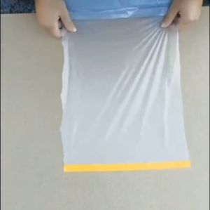Ni lông sẵn băng keo dán che chắn bụi bẩn thao tác dễ dàng khổ 55cm-3m