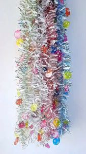 Hiasan Dekorasi Natal: Slinger Bola Natal Ukuran 9CM X 2M