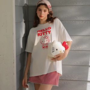 2026 Summer 100% Cotton Sanrio Hello Kitty Printed Casual Loose T-shirt Parent-child Vintage Harajuku Top 52TOYS Collaboration.