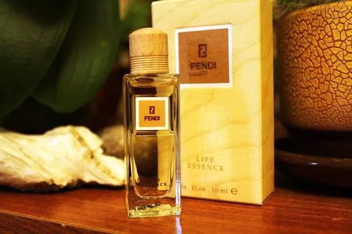 Купить Духи Fendi Life Essence В Омске