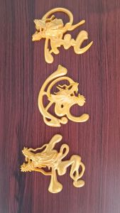 Bộ phôi chữ Phúc Lộc Thọ đúc bằng đá sơn nhũ vàng dùng làm decor trang trí tranh lịch liễn