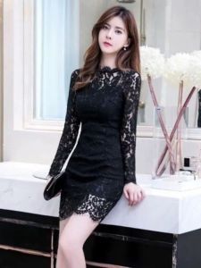 Retro Black Lace Hollow out Short Sleeve Dress Womens Summer Slimming Waist Design Bodycon Skirt Elegant Style Midi Length