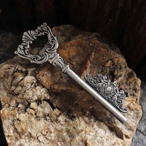 Russian Tin a Bottle Opener Metal Bar European Style Complex Classical Wine Screwdriver Creative Key-Shaped Beer Bottle Opener