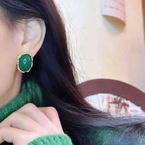 Elegant Vintage Green Earrings Womens Fashion Jewelry Geometric Pattern Alloy Ear Clips Stylish Accessory for All Occasions