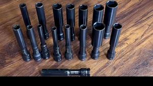 ลูกบล็อค ยาว128MM. ขนาด4หุน สีดำ ลูกบล็อก ปากหกเหลี่ยม 1/2นิ้ว(4หุน) ลูกบ๊อก บล็อกลม ชุดลูกบล็อกยาว ชุดบล็อก ชุดประแจไฟฟ