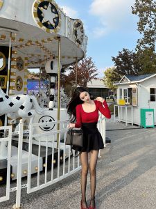 กระโปรงสั้นทรงเอเอวสูงสีดำสุดหรูหรา ทรงเอ กระโปรงสั้นผ้าฝ้ายผสมโพลีเอสเตอร์ ทรงพอดีตัว สำหรับผู้หญิงในฤดูหนาว