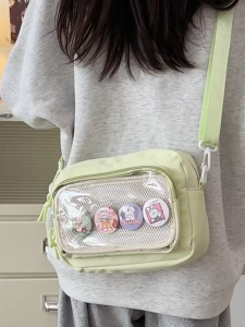 EchoBliss  กระเป๋าใส่ปวดสไตล์ญี่ปุ่น ins แบบสองมิติกระเป๋าสะพายข้างแบบใสสดใสหวานสดใสสำหรับผู้หญิงกระเป๋าทรงสี่เหลี่ยมใบเล็กสะพายข้างแบบลำลองแมทช์ลุคง่ายสำหรับนักเรียน