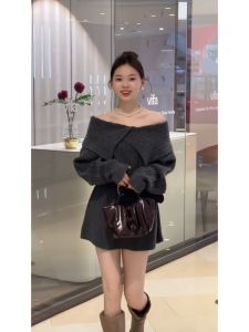 YUEZHONGWEI | Boat Neck Gray Turn-down Collar Laid-back Style Knitwear Sweater