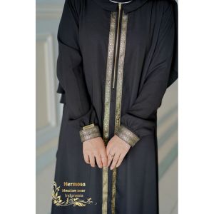 Abaya Hitam Pekat Bahan Yoris & Syari: Elegan dan Mewah