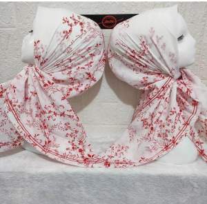 HIJAB SEGIEMPAT VOAL MOTIF PREMIUM SERIES MERAH PUTIH DIRGAHAYU INDONESIA TERBARU