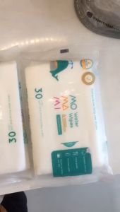 Momami Wipes / Tissue Bayi Antibacterial / saline / water / tooth & gum - tissue basah