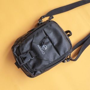 TAS SELEMPANG PRIA | TAS SELEMPANG MMO SPORT | TAS ANTI AIR | SLINGBAG | WAISTBAG | TAS PRIA WANITA CASUAL KWALITAS DISTRO KEREN
