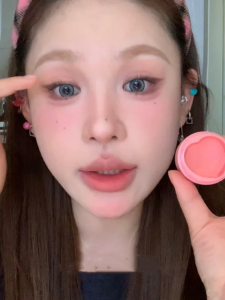 Affordable Expanding Color Clay Blush with Sponge for Students Skin Tone Improvement Cheek Color Enhancer Compact Powder Puff Included