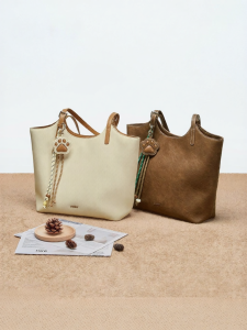 Josiny | Spacious Tote Bag