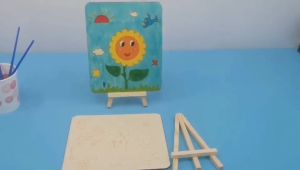 (Chọn mẫu) Tranh tô gỗ 15 x 17.5 cm có đế để bàn