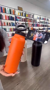 710ml/24oz Thermos Cup Magnetic Mobile Phone Holder Outdoor Sports Water Bottle 304 Stainless Steel Thermos Bottle