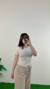 ชุดเซ็ตเสื้อ+กางเกงขาบาน ดูมีเสน่ห์ ในทุกวัน