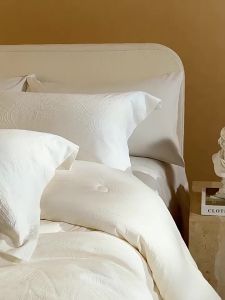 shui yang | Italian Jacquard 55 Soy Fiber All-Season Quilt