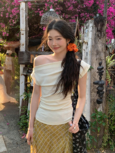 Mixd | Áo Thun Dễ Thương Không Tay Một Vai
