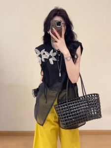 Unique Beautiful Black Mesh Splice Sleeveless T-Shirt Womens Summer Luxury Design Anti-Aging Korean Style Loose Fit Tee