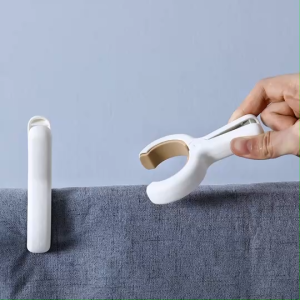 Lady Lin ตัวหนีบ ที่หนีบ ผ้าห่ม ผ้าขนหนู เพื่อตากหรือแขวน จำหน่าย เป็นแพค(แพคละ 3 ตัวหนีบ)