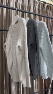 C-C SHOP เสื้อกันหนาวไหมพรม เสื้อแขนยาว คอวี เนื้อผ้าหนานิ่ม สไตส์เกาหลี รุ่น1128#