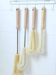 GM Wooden Handle Bottle Cup Brush: Durable Cleaning Tool for Glass Bottles